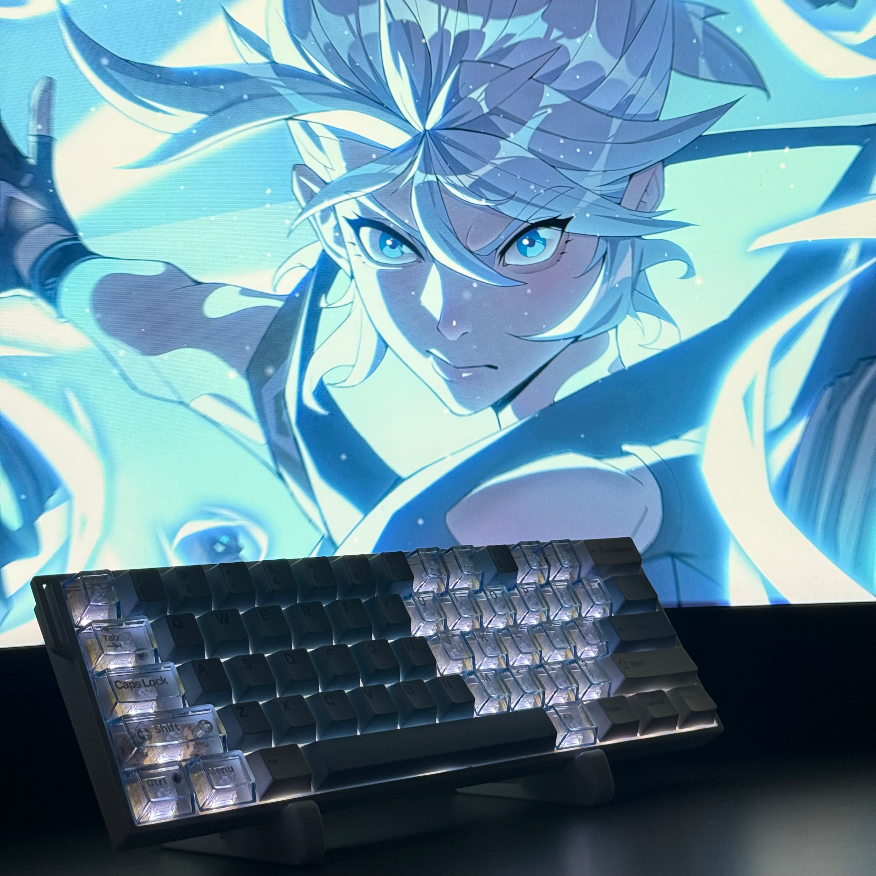 Two sets of color-matching keycap combinations